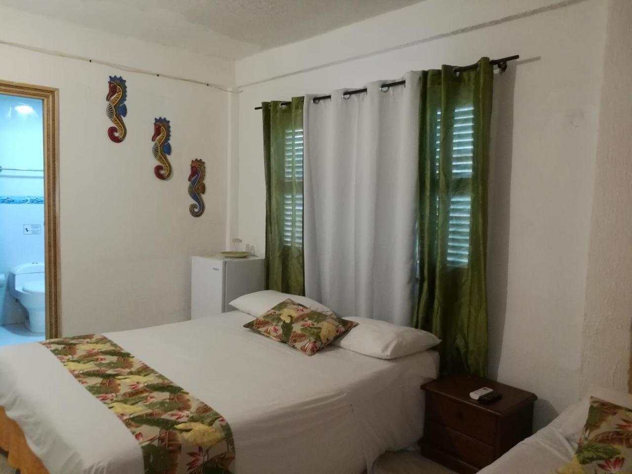 Casa Royal Palm Inn San Andres  Exterior photo
